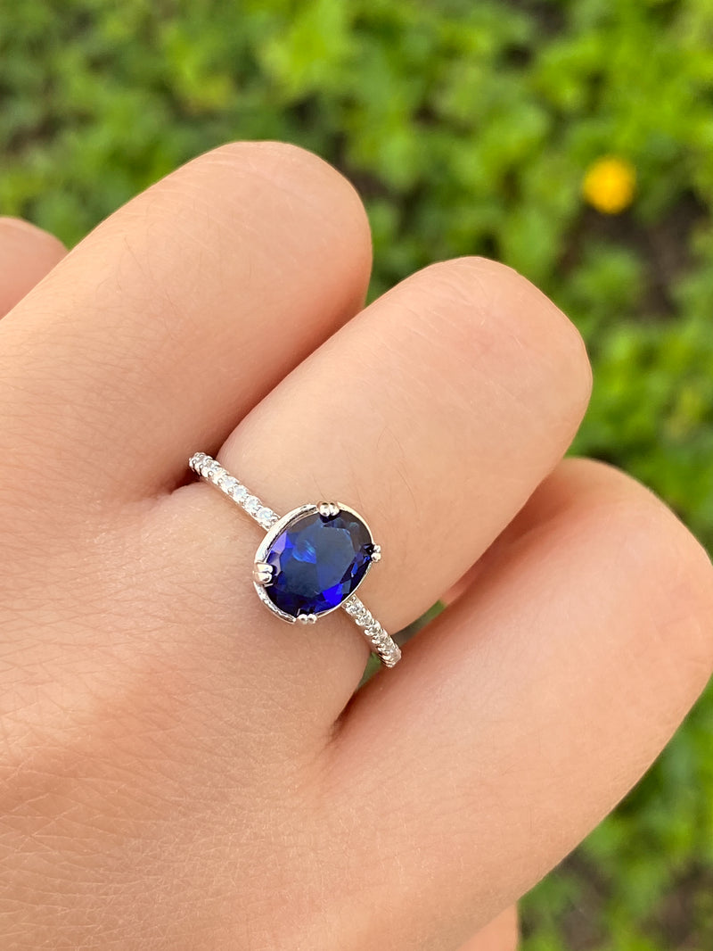 Anillo Ovalado Piedra Azul